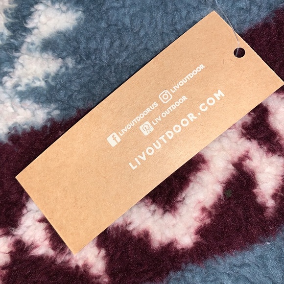 LIV OUTDOOR WINTER Sherpa Fleece Pullover - Picture 9 of 10